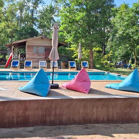 Pana Long Beach Resort - Sha Plus Koh Lanta Bagian luar foto