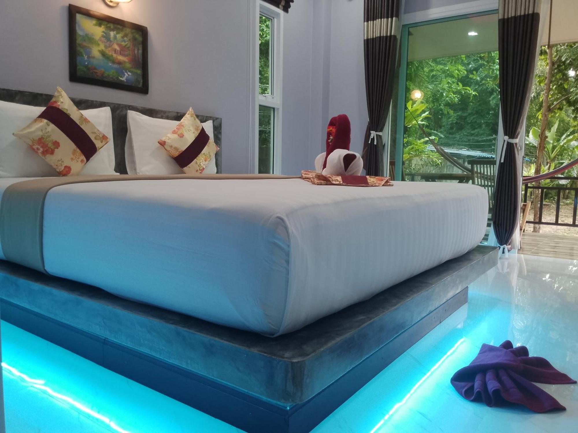 Pana Long Beach Resort - Sha Plus Koh Lanta Bagian luar foto