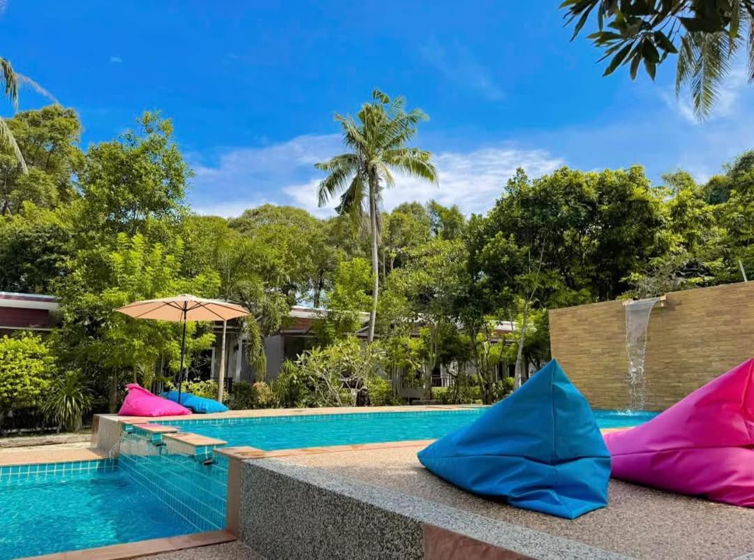 Pana Long Beach Resort - Sha Plus Koh Lanta Bagian luar foto