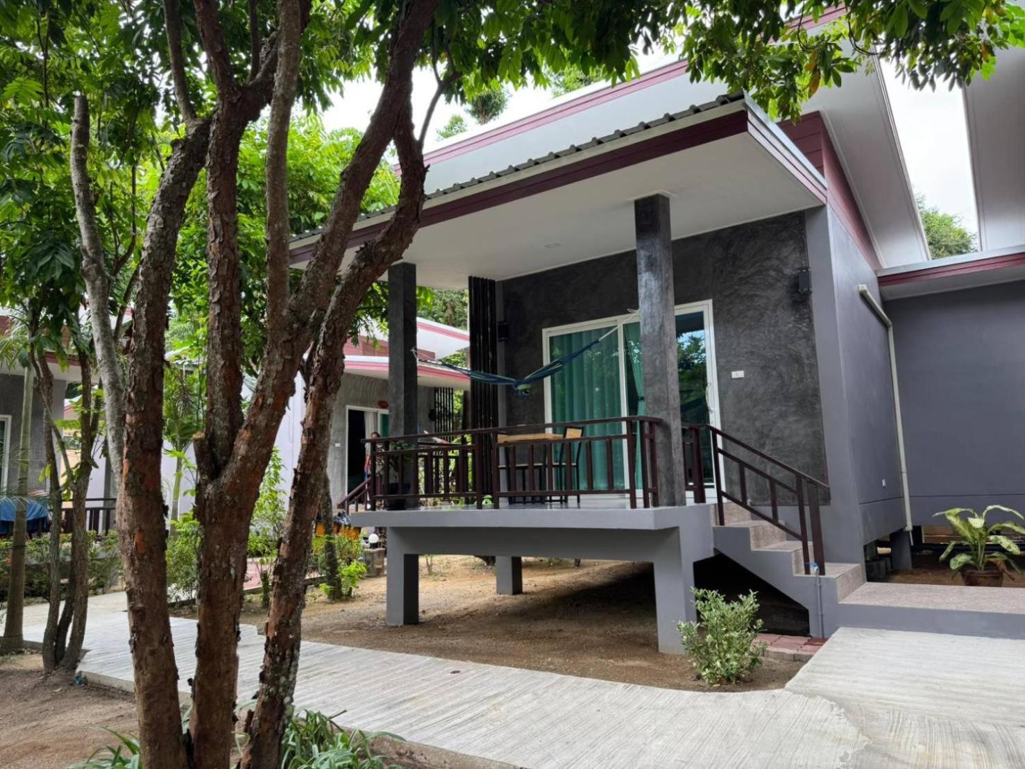 Pana Long Beach Resort - Sha Plus Koh Lanta Bagian luar foto
